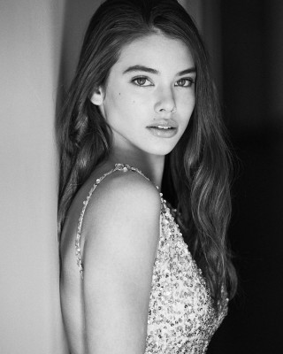 Laneya Grace – PrettyPleaseProm Photoshoot January 2019
