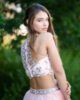Laneya Grace – PrettyPleaseProm Photoshoot January 2019