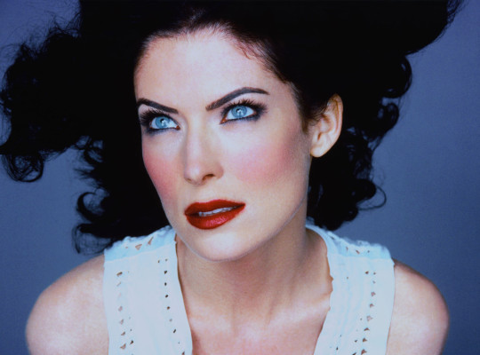 Lara Flynn Boyle pic #240048