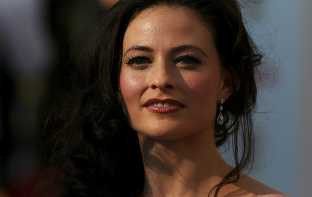 photo 29 in Lara Pulver gallery [id701677] 2014-02-23 00:00:00