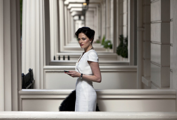 photo 4 in Lara Pulver gallery [id458348] 2012-02-07 00:00:00
