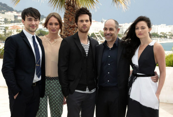 Lara Pulver pic #701585