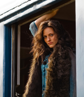 photo 18 in Lara Pulver gallery [id458346] 2012-02-07 00:00:00