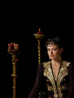Lara Pulver pic #701599
