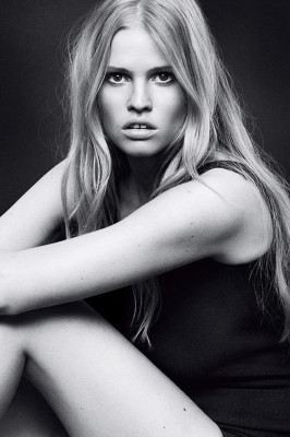 Lara Stone pic #712848