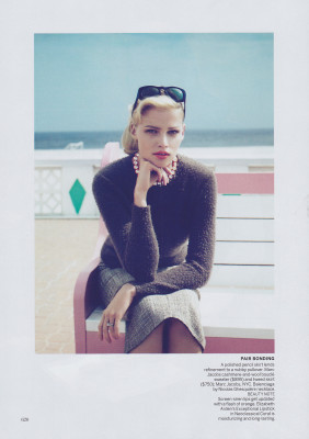 Lara Stone pic #289398