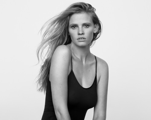 Lara Stone pic #785407