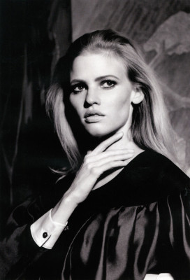Lara Stone pic #380396