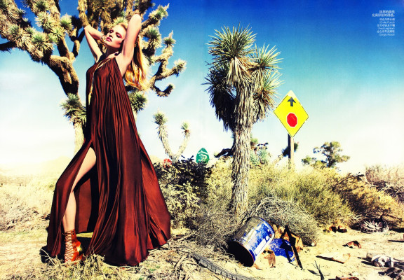 Lara Stone pic #363932