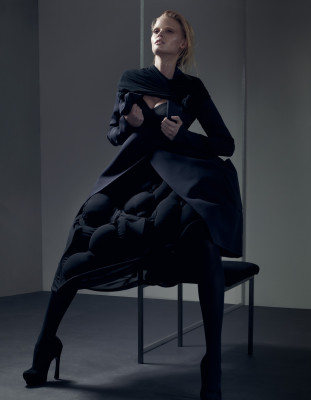 Lara Stone pic #370949
