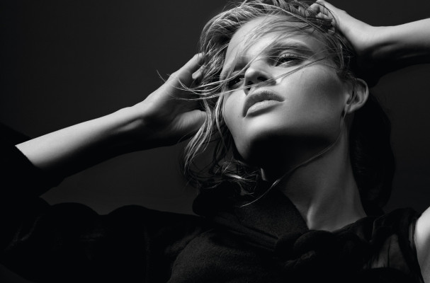 Lara Stone pic #370950