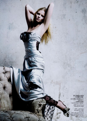 Lara Stone pic #314686