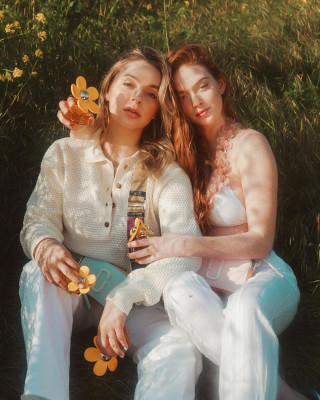 Larsen Thompson – Marc Jacobs Daisy Sunshine Collection 2019