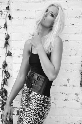Laura James pic #792443