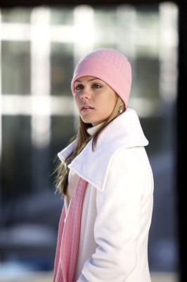 Laura Vandervoort pic #350322