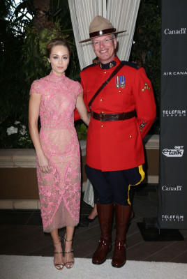 Laura Vandervoort pic #870551