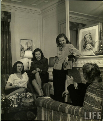 Lauren Bacall pic #272341