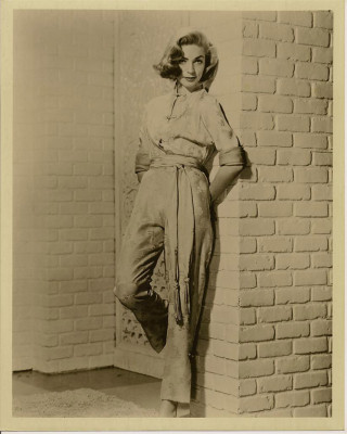 Lauren Bacall pic #385667