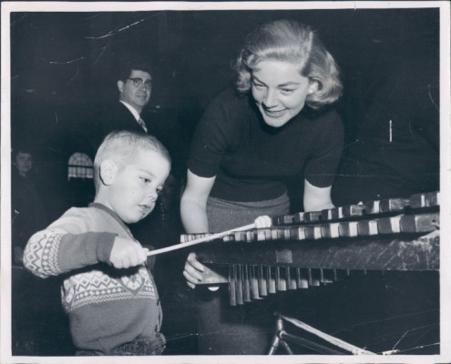 Lauren Bacall pic #389895