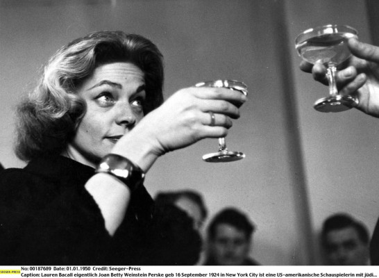 Lauren Bacall pic #391555