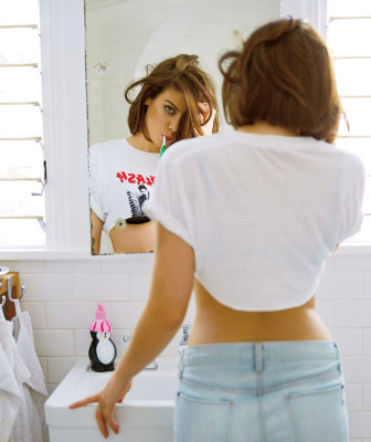 Lauren Cohan pic #825373