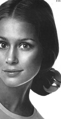 Lauren Hutton pic #321139