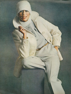 Lauren Hutton ~ US Vogue July 1972 by Irving Penn