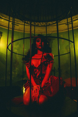 Lauren Jauregue - Galore Magazine (2018)