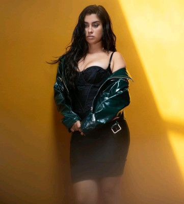 Lauren Jauregue - TMRW Magazine (2018)