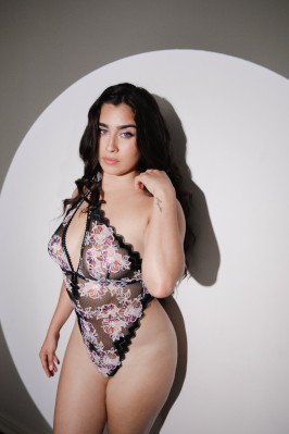 Lauren Jauregui - Savage x Fenty 08/24/2021