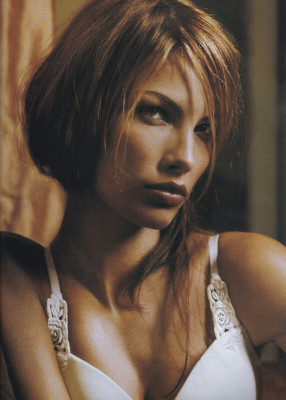 Lavinia Birladeanu ~ Marie Claire Australia February 2000 by Ranjit Grewal