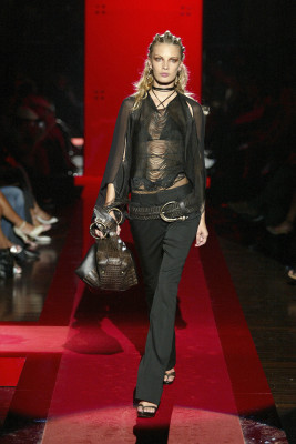 Lavinia Birladeanu for Gianfrance Ferré Milan spring 2005