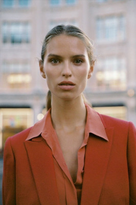 Lea Dina Mohr for Reiss Autumn/Winter 2022