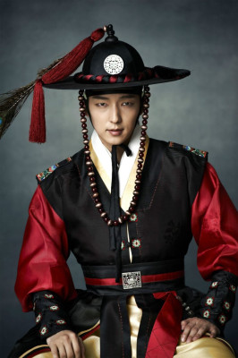 Lee Joon Ki pic #917591