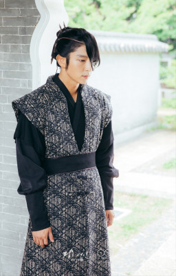 Lee Joon Ki pic #930097