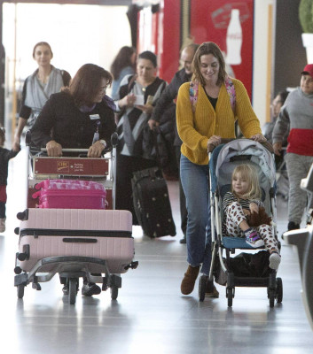 Leighton Meester - Airport in Toronto 10/07/2019