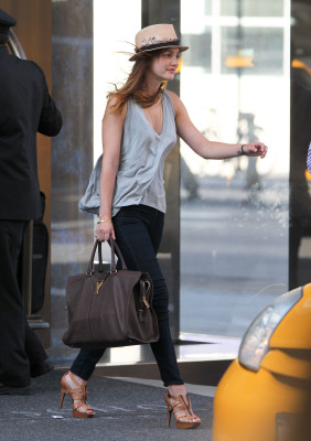 Leighton Meester pic #392314