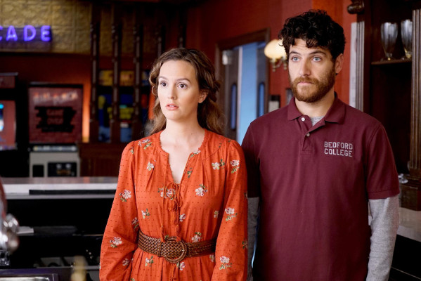 Leighton Meester - Making History (2017) S01E08 