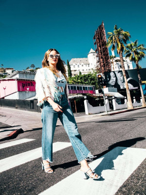 Leighton Meester - Bello Magazine 2017