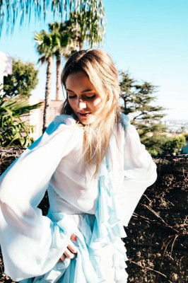 Leighton Meester - Bello Magazine 2017