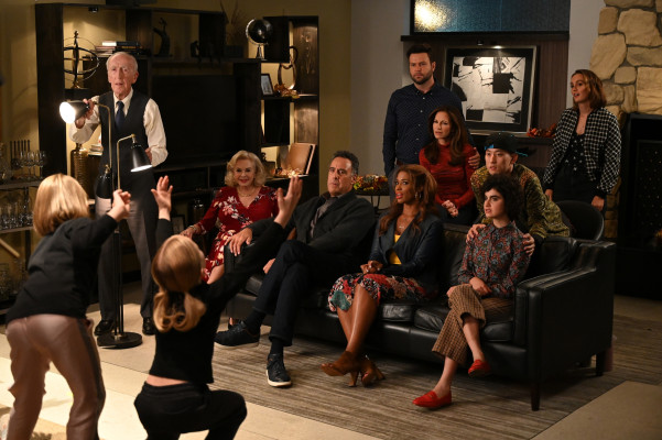 Leighton Meester - Single Parents 2x08 Every Thursday Should Be Like This (2019)