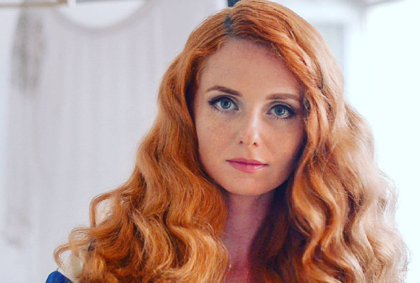Лена Катина