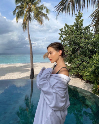 Елена Темникова - Maldives (2019)