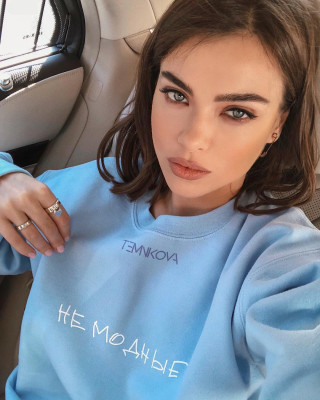 Лена Темникова