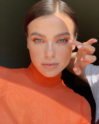 Лена Темникова