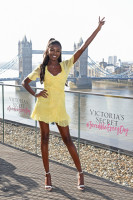 Le﻿omie Anderson Launches The New 'Incredible By ﻿Victoria's Secret' Bra Collect