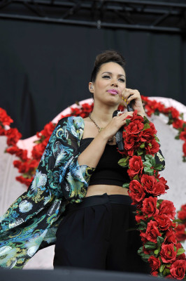 photo 23 in Leona Lewis gallery [id528710] 2012-07-02 00:00:00
