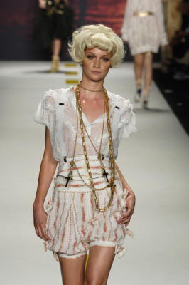 Lesly Masson (французская модель)