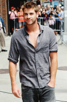 Liam Hemsworth pic #397113