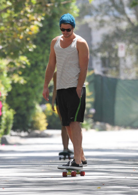Liam Hemsworth pic #536403